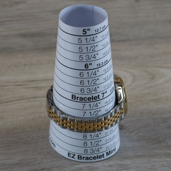 Timex Day-Date Watch – Pre-Owned, New Battery, Round, Two-Tone - Picture 10 of 11